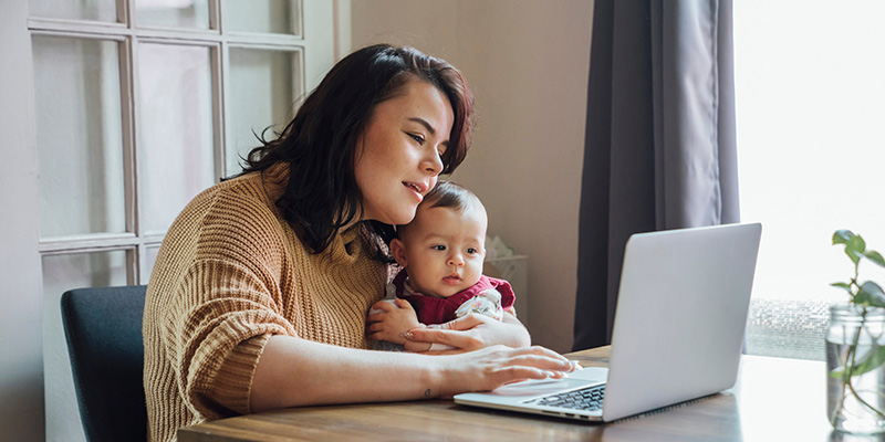 mother-child-looking-at-laptop mother-child-looking-at-laptop